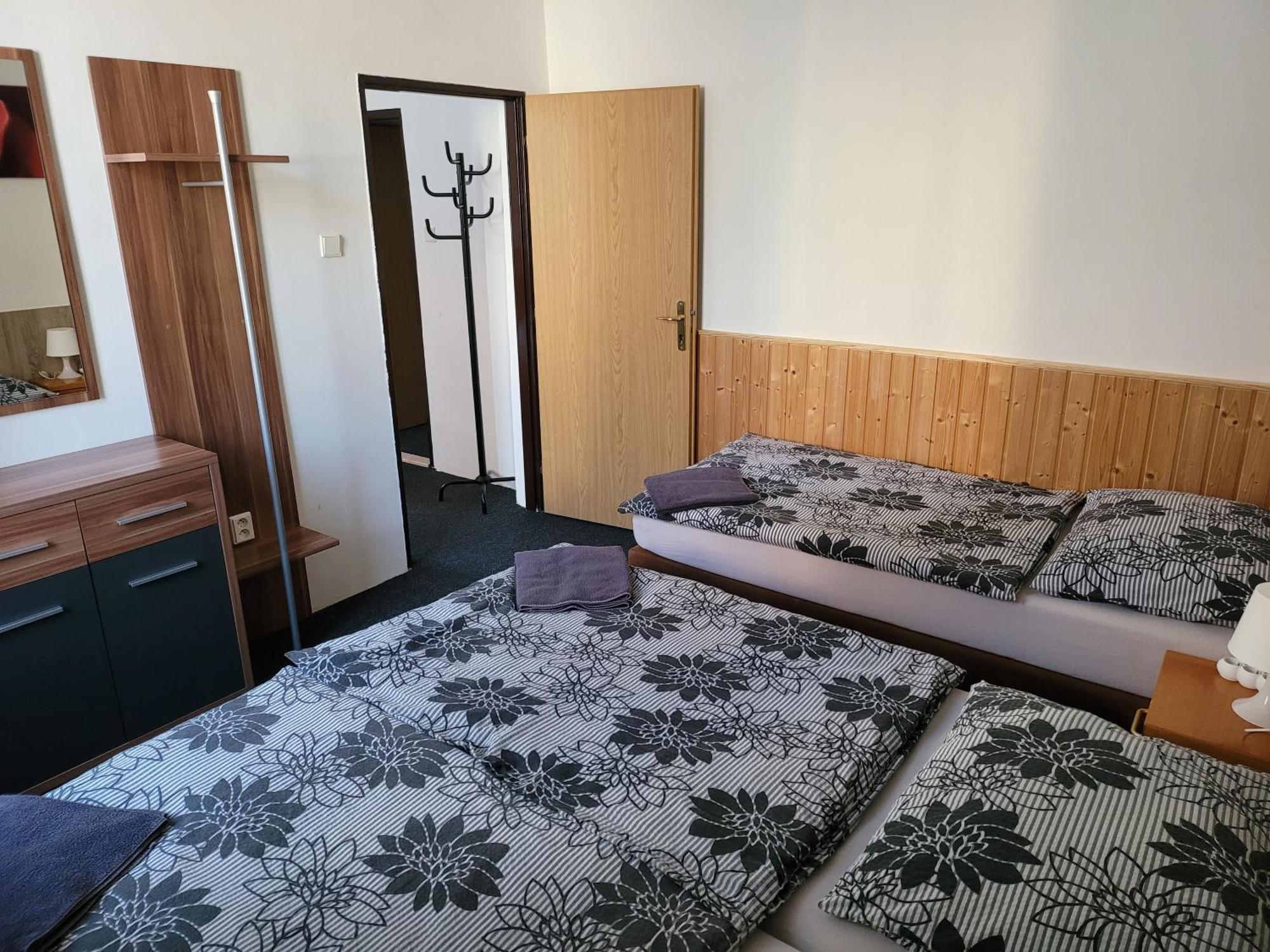 Penzion Karolína Lučany nad Nisou Exteriér fotografie